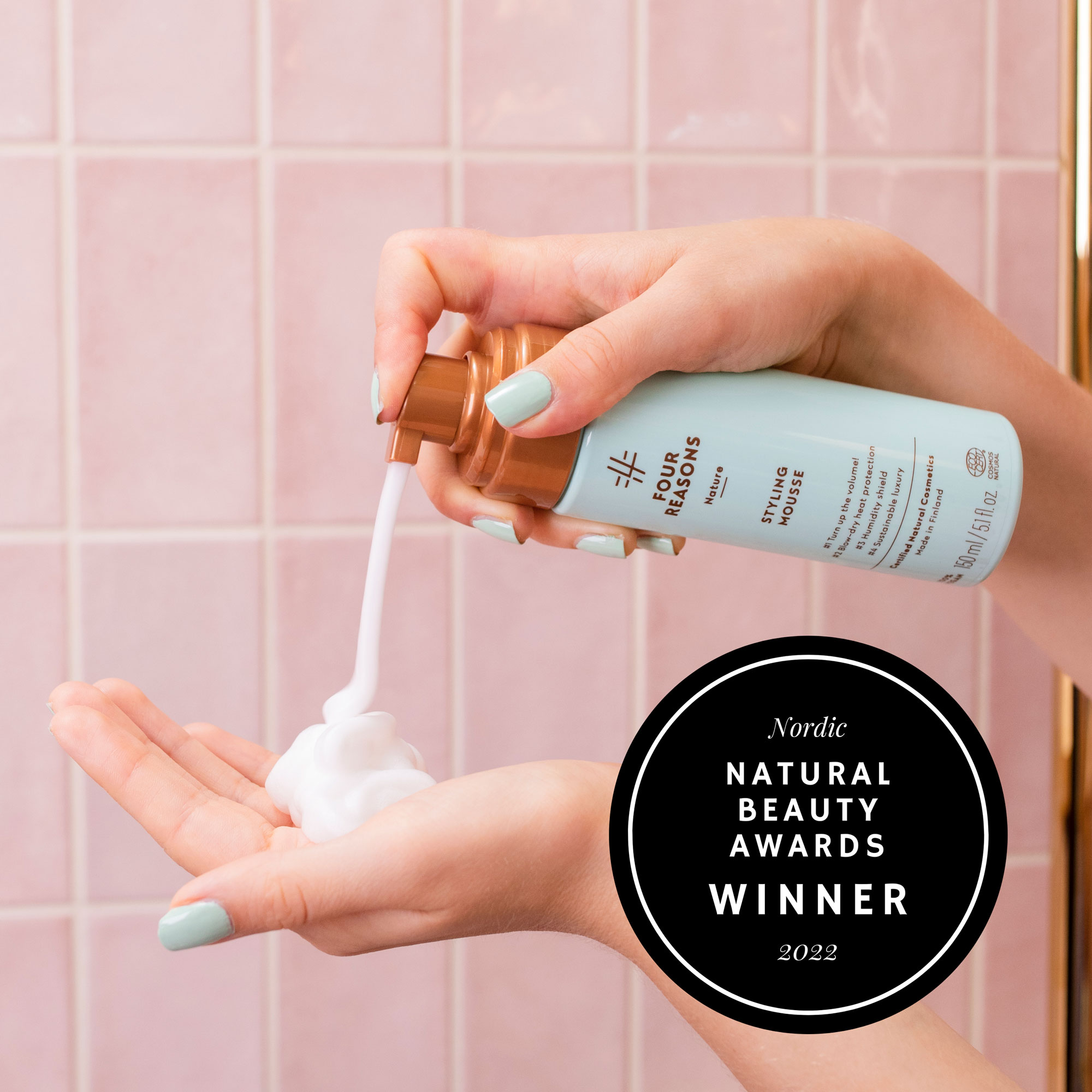 Vuoden paras luonnonkosmetiikkatuote on Four Reasons Nature Styling Mousse!