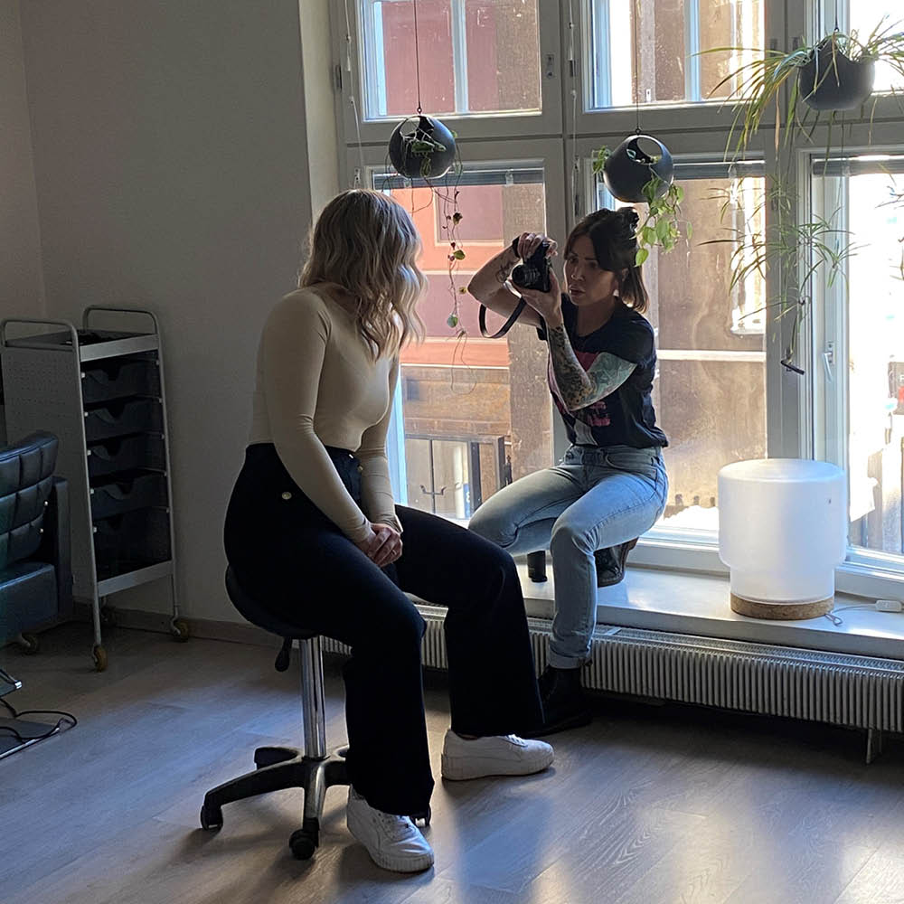 Style, Set, Shoot with Elisa & Linda!